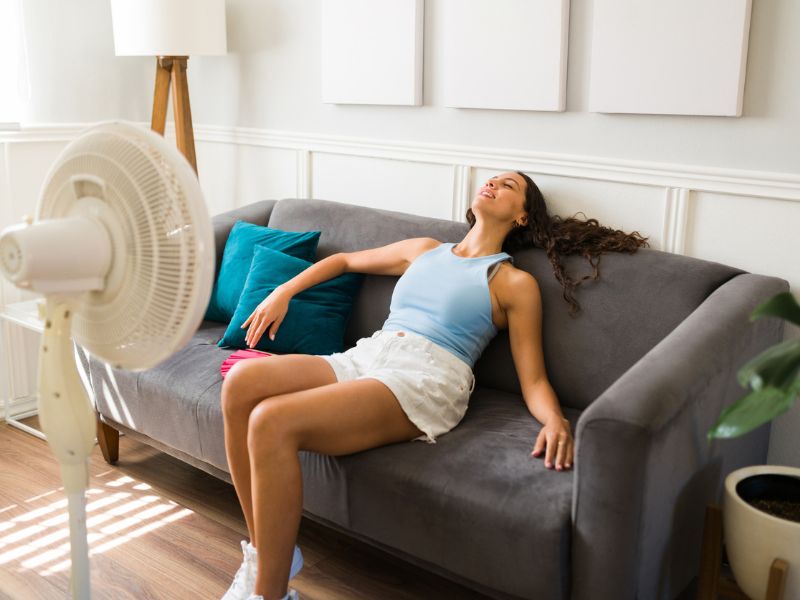 Hűtés klíma nélkül, hajnali szellőztetés után zárva tartott ablakokkal és redőnyökkel egész nap hűvös marad a lakás